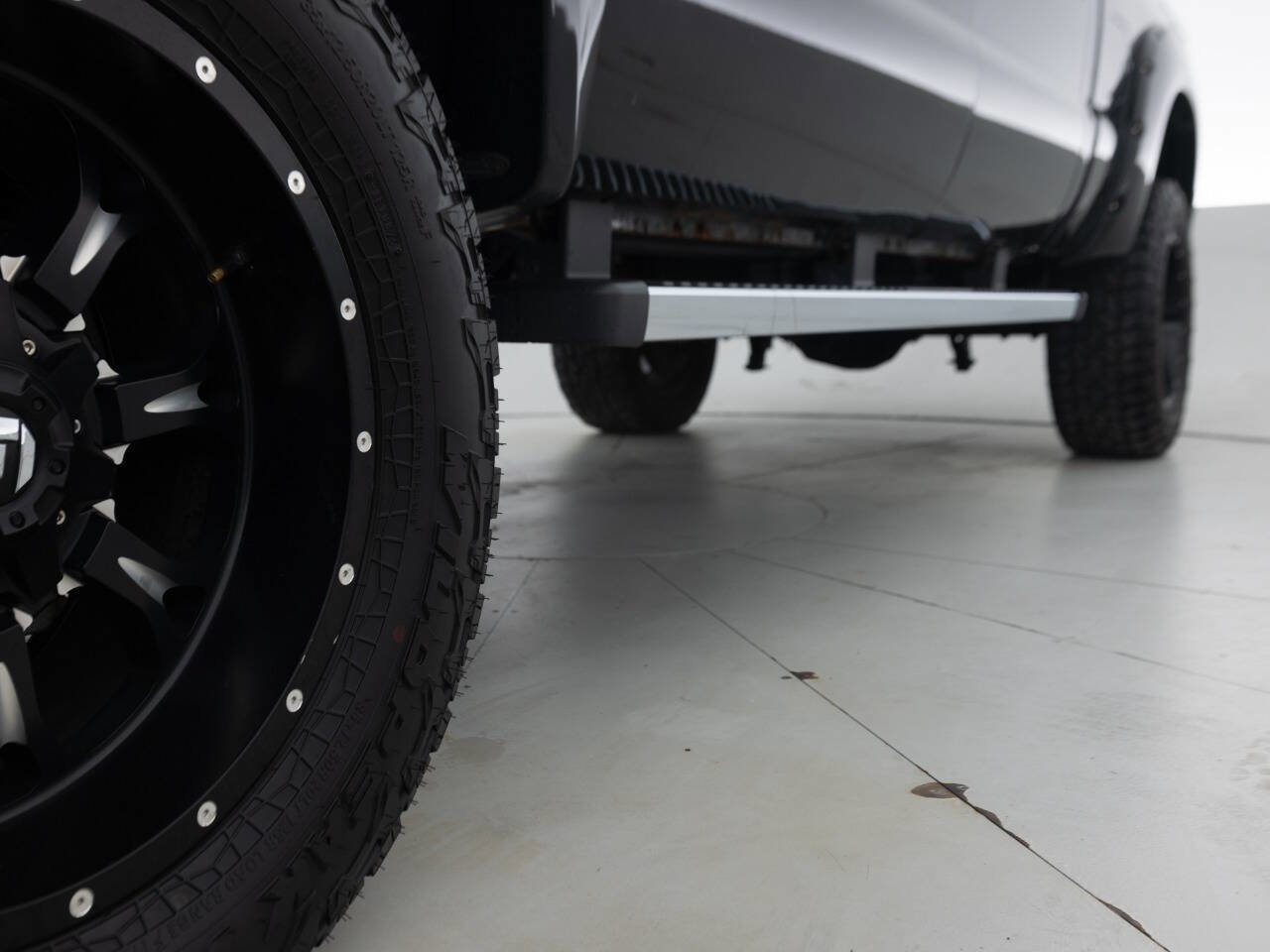 Used 2015 Ford F250 Platinum w/ FX4 Off-Road Package AWD/4WD image 27