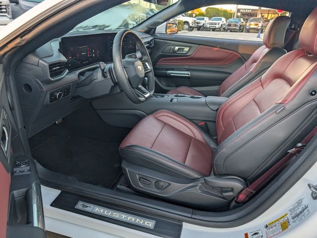 Used 2025 Ford Mustang GT Premium image 7