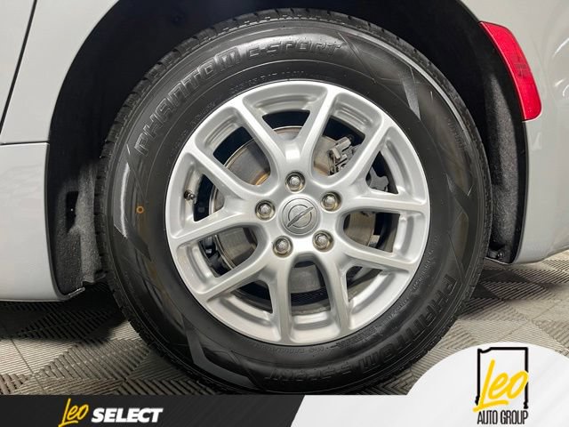 Used 2022 Chrysler Pacifica Touring-L FWD image 33