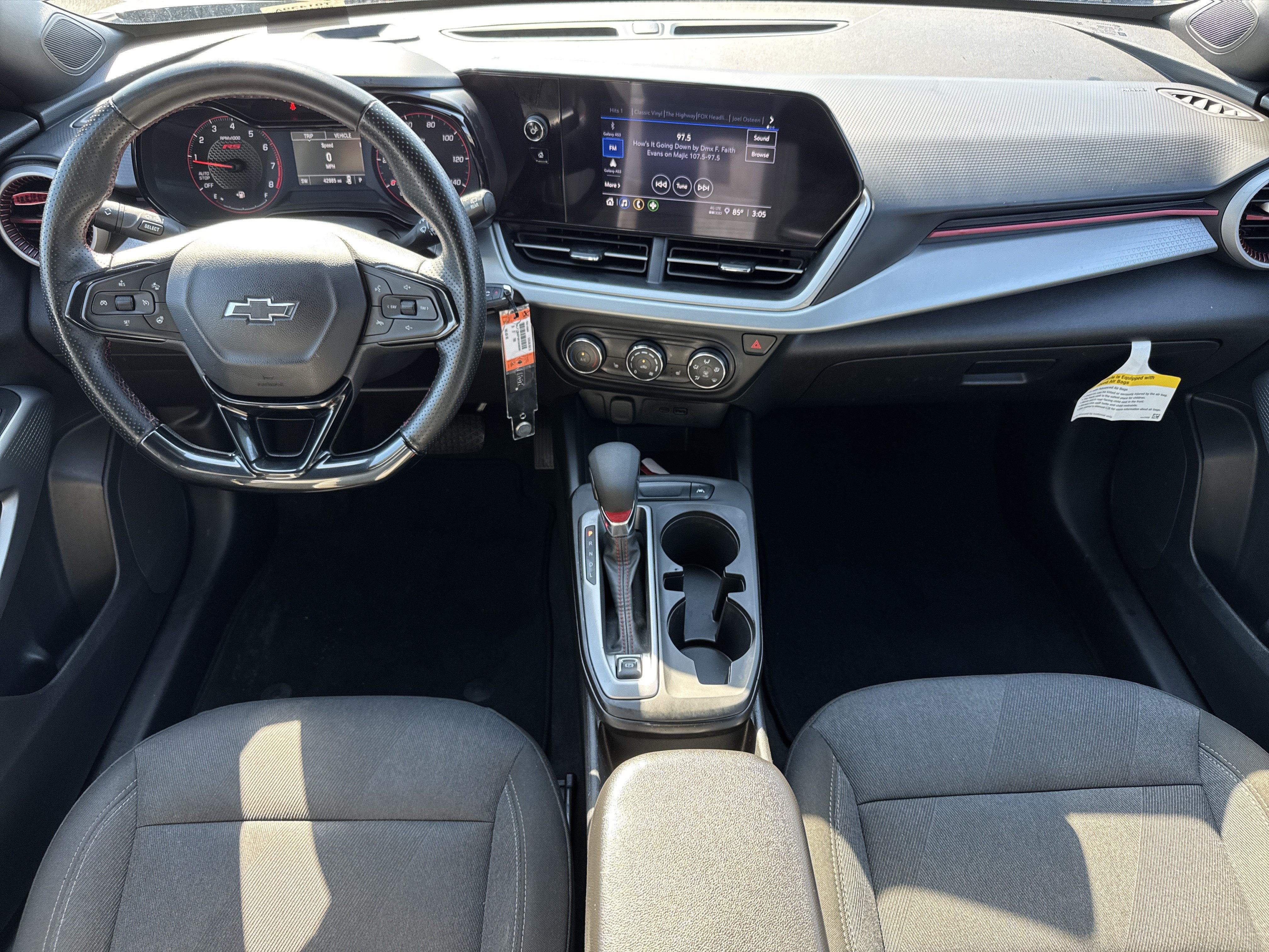 Used 2025 Chevrolet Trax RS w/ Driver Confidence Package FWD image 26