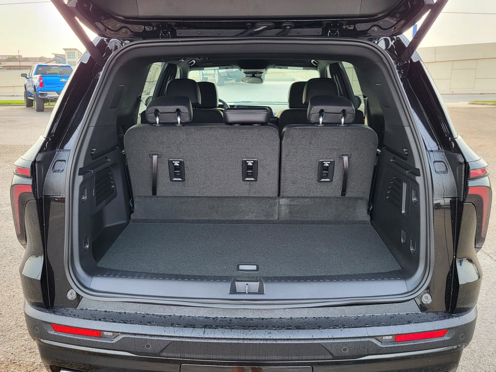 New 2026 Chevrolet Traverse LT image 12