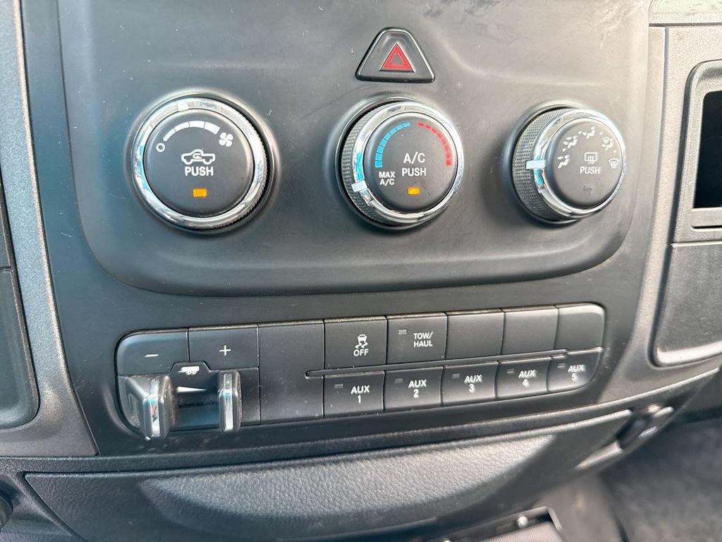Used 2018 RAM 3500 Tradesman w/ Power & Remote Entry Group RWD image 24