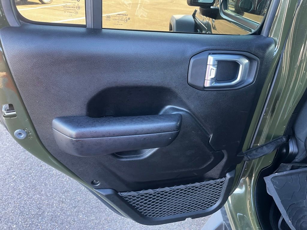 Used 2021 Jeep Gladiator Rubicon image 25