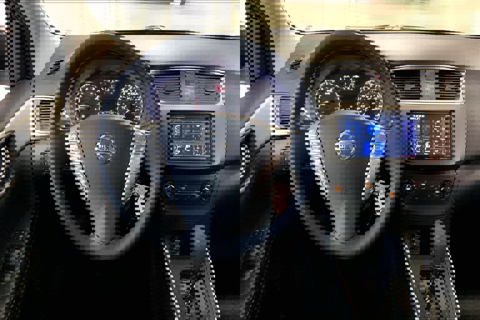 Used 2017 Nissan Sentra S image 6