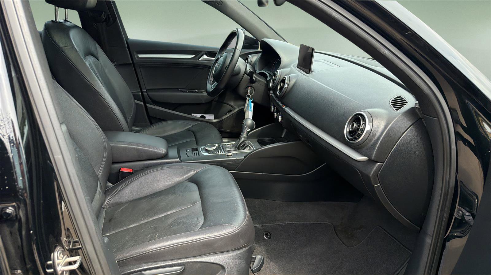 Used 2015 Audi A3 1.8T Premium image 11