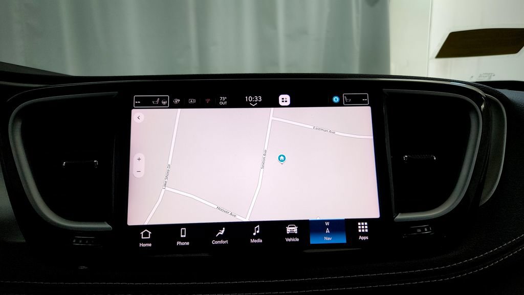 Used 2023 Chrysler Pacifica Limited w/ Uconnect Theater Family Group AWD/4WD image 34