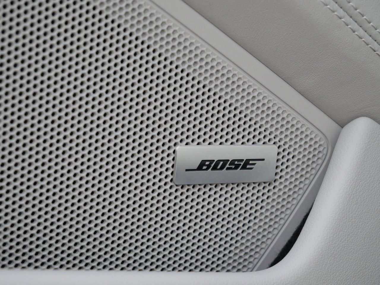 Used 2022 Porsche 911 Turbo S image 18