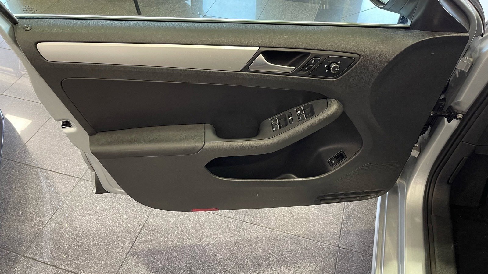 Used 2013 Volkswagen Jetta SE image 22