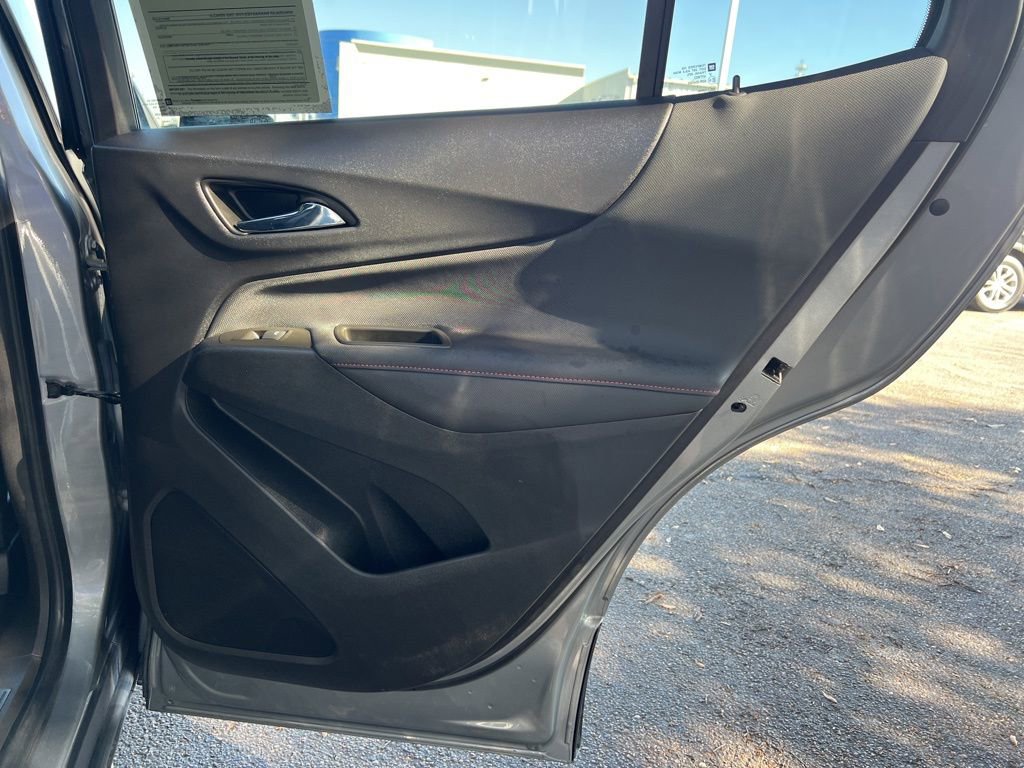 Used 2023 Chevrolet Equinox RS image 13