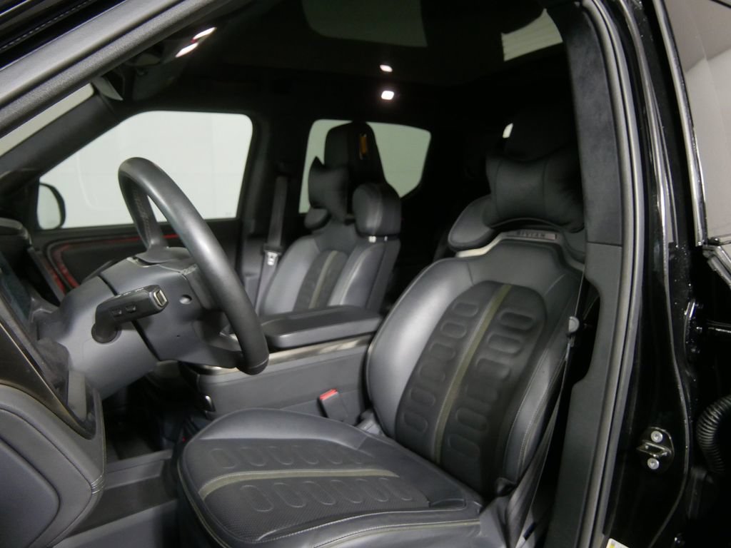 Used 2022 Rivian R1T Adventure AWD/4WD image 13