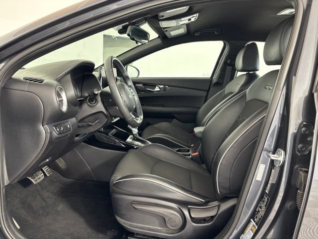 Used 2022 Kia Forte GT-Line w/ GT-Line Technology Package FWD image 11
