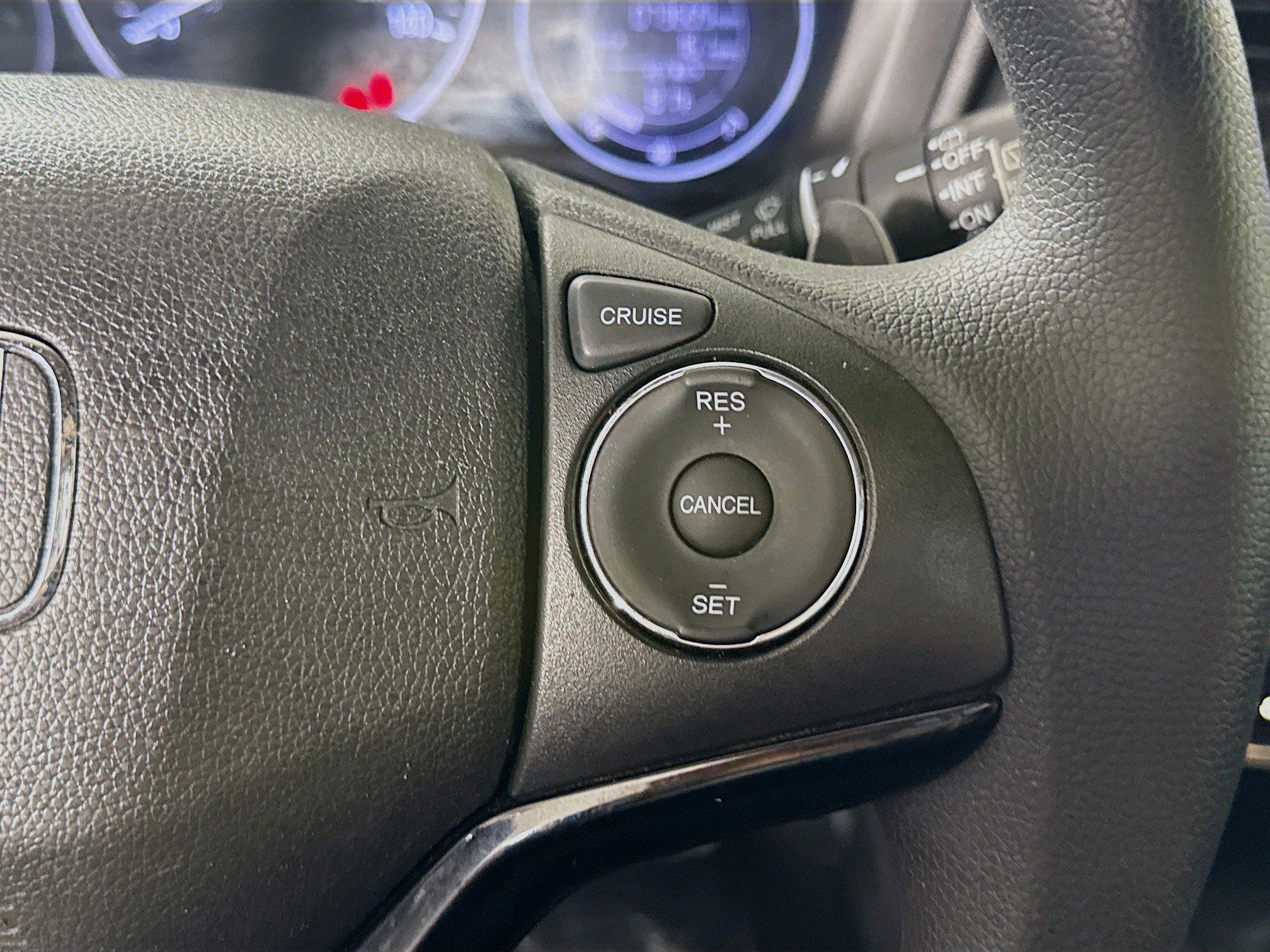 Used 2018 Honda HR-V EX image 15