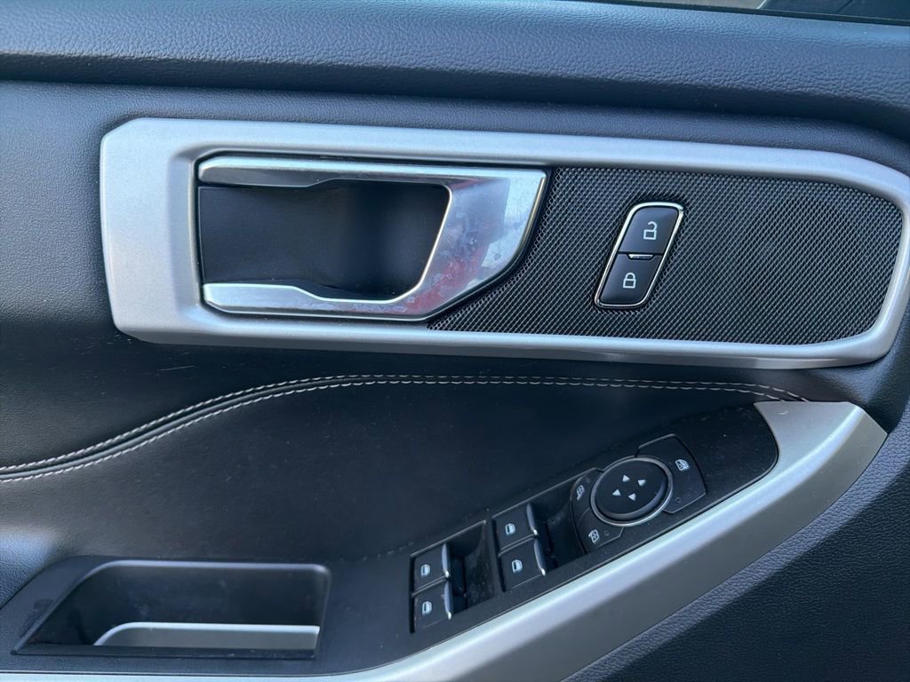 Certified 2022 Ford Explorer XLT image 21