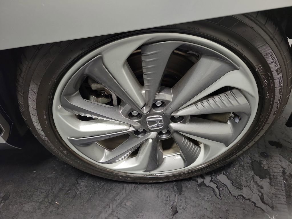 Used 2018 Honda Clarity Touring image 10