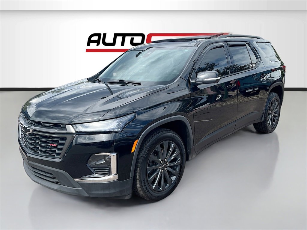 Used 2023 Chevrolet Traverse RS image 3