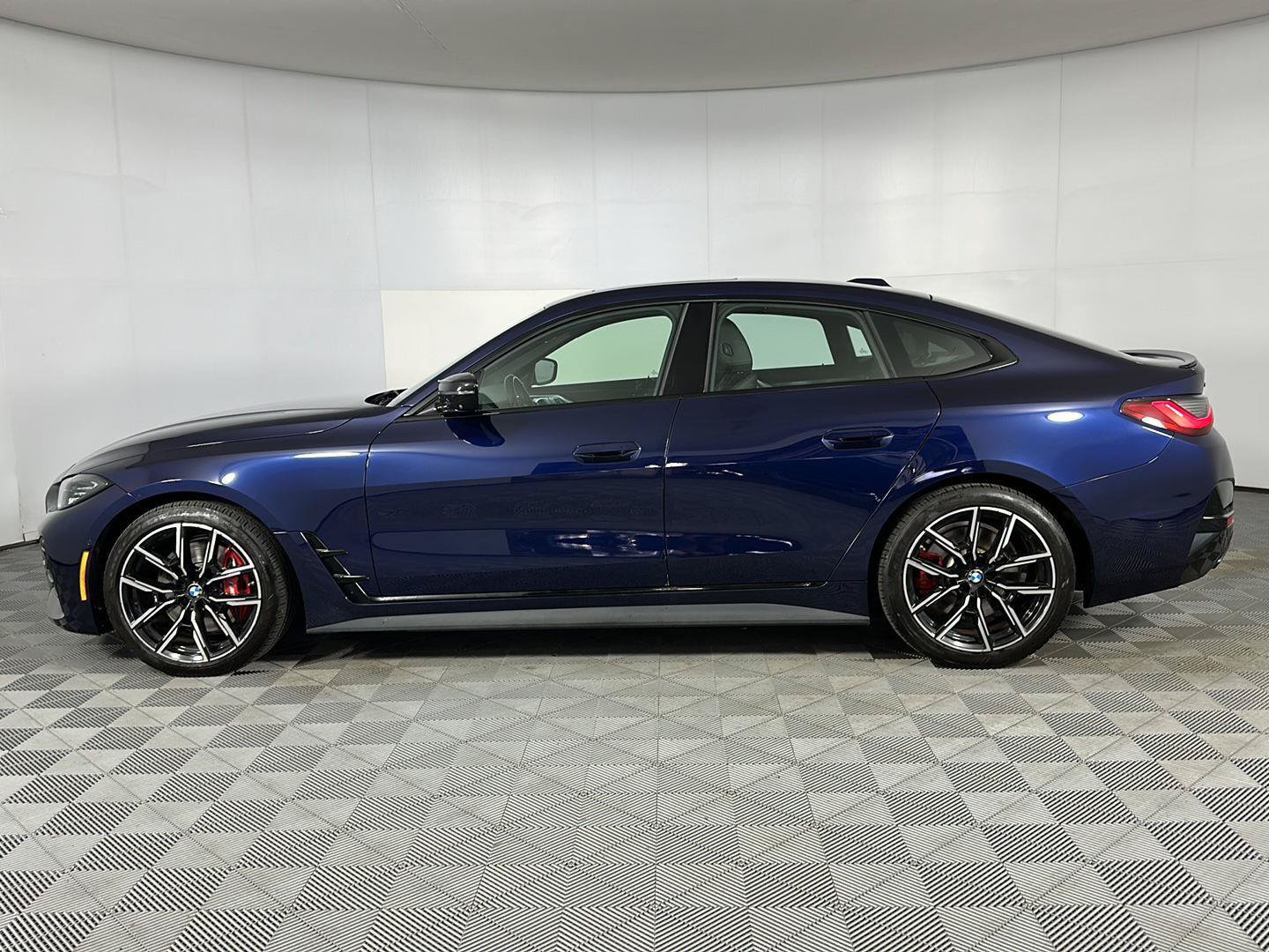 Used 2024 BMW M440i xDrive Gran Coupe w/ Premium Package AWD/4WD image 5