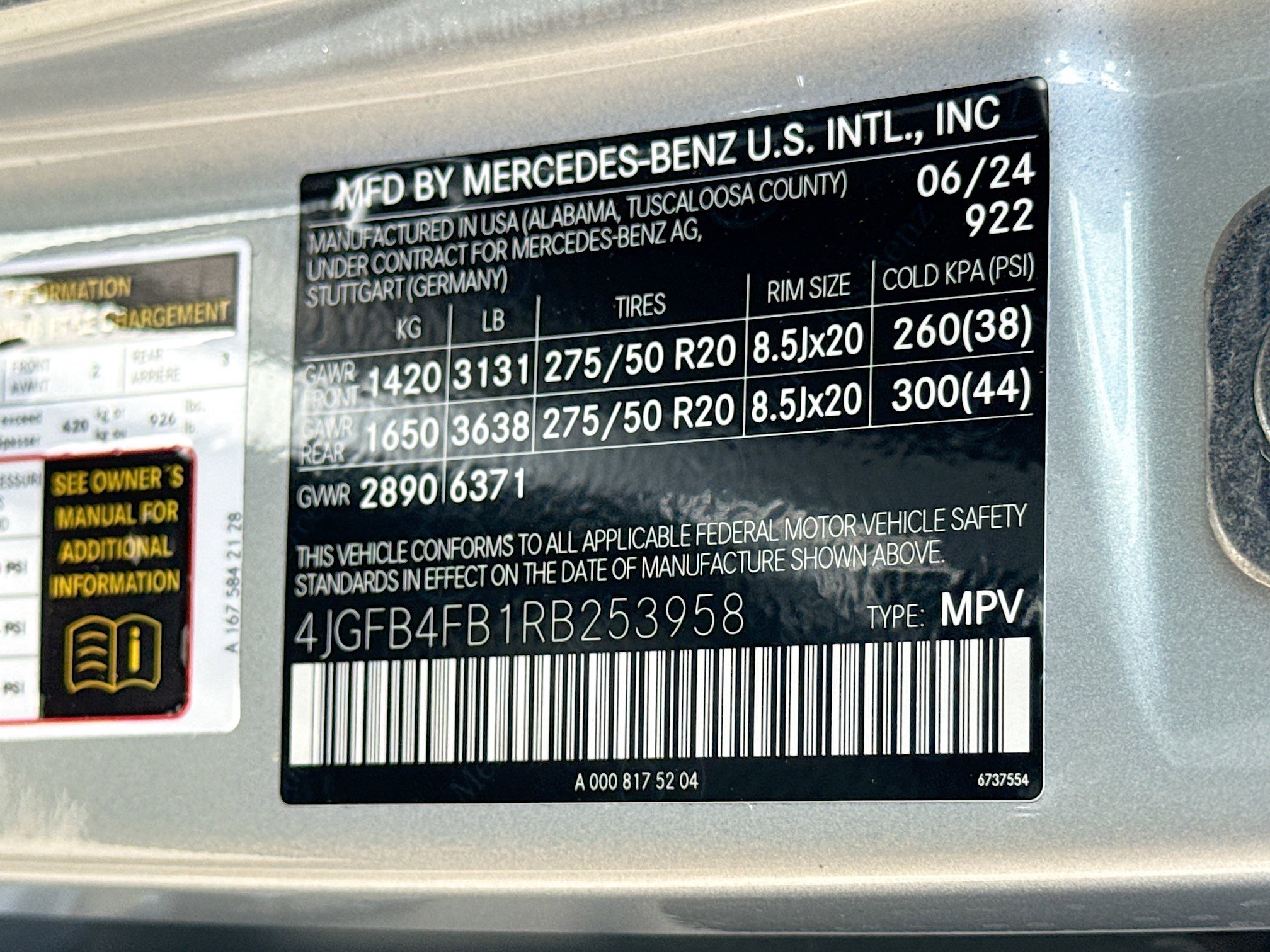 Used 2024 Mercedes-Benz GLE 350 4MATIC w/ Winter Package image 44
