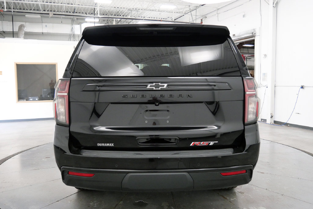 Used 2023 Chevrolet Suburban RST w/ Luxury Package AWD/4WD image 7