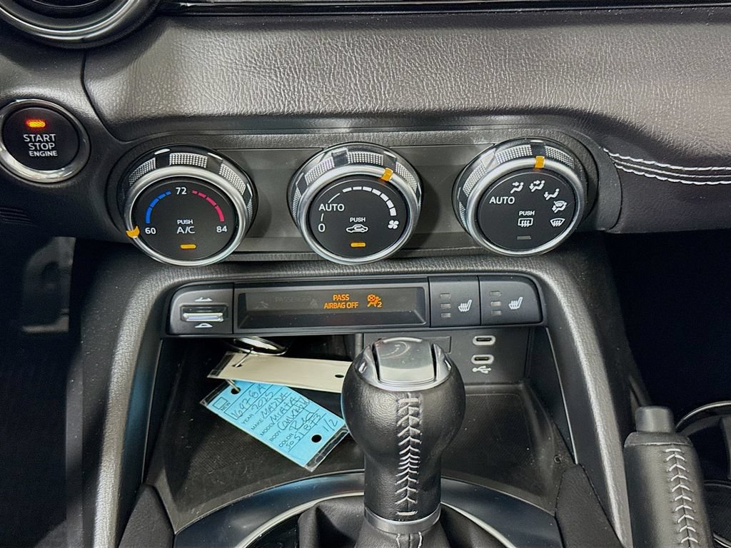 Used 2025 MAZDA MX-5 Miata RF Grand Touring RWD image 16