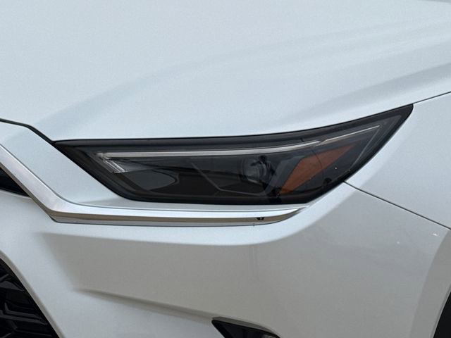 Used 2026 Toyota Grand Highlander Limited image 4