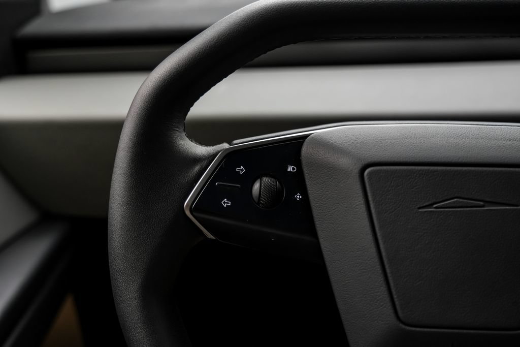 Used 2024 Tesla Cybertruck Cyberbeast AWD/4WD image 19
