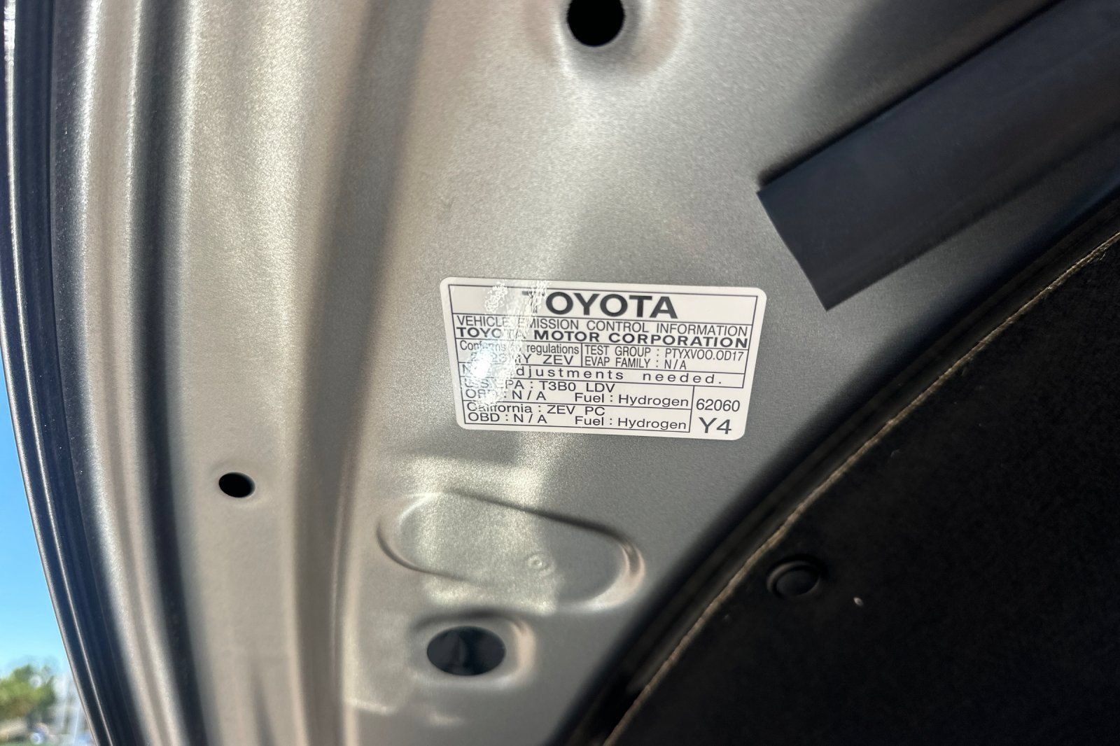 Certified 2023 Toyota Mirai w/ Advanced Technology Package RWD image 36