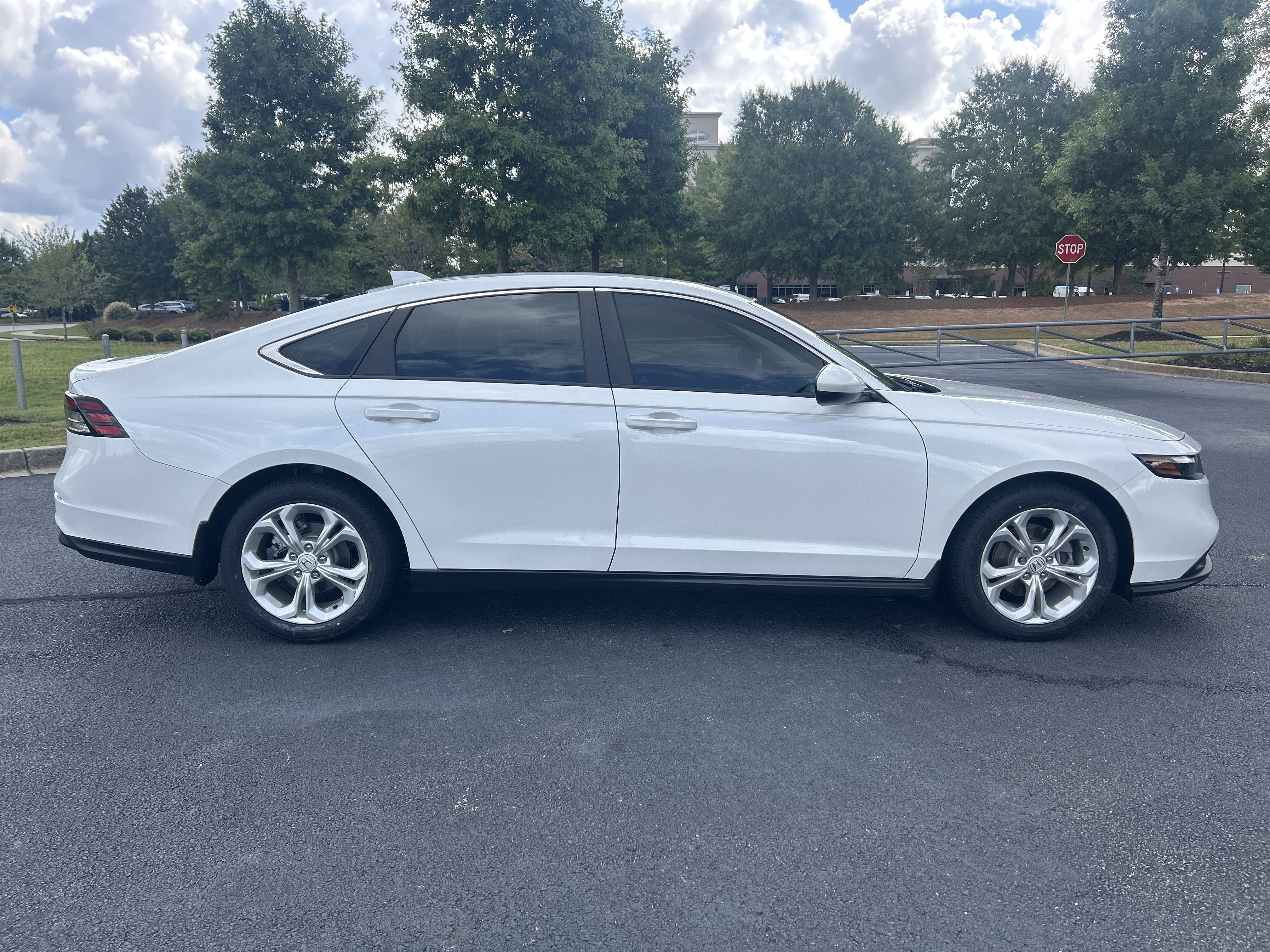 Certified 2024 Honda Accord LX image 10