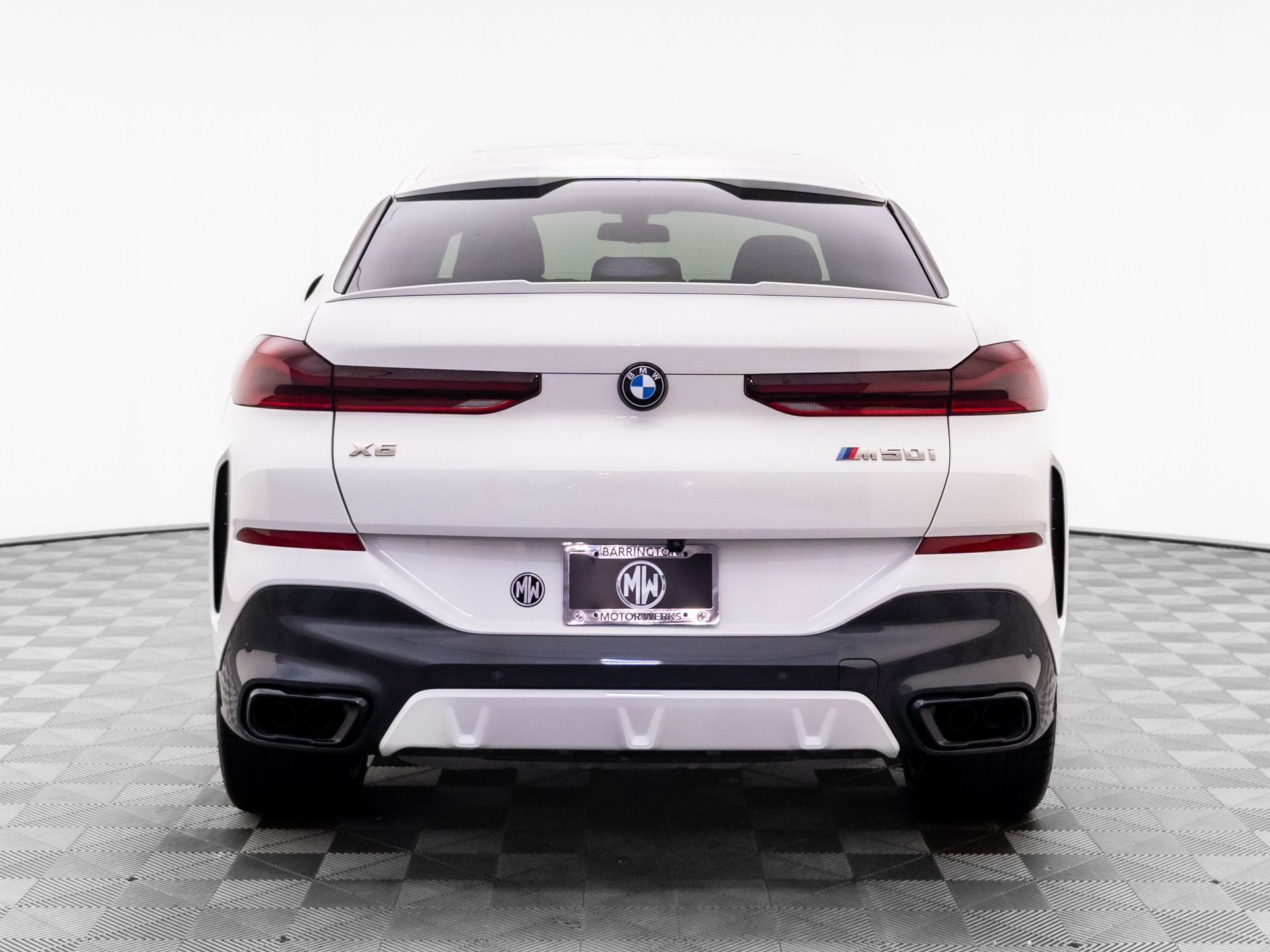 Used 2023 BMW X6 M50i w/ Executive Package AWD/4WD image 4