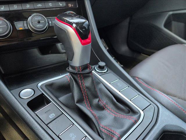 Used 2023 Volkswagen Jetta GLI Autobahn FWD image 12