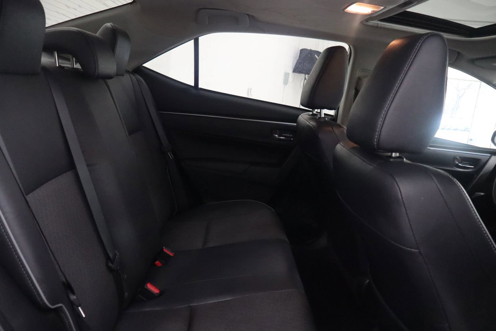 Used 2014 Toyota Corolla S FWD image 15