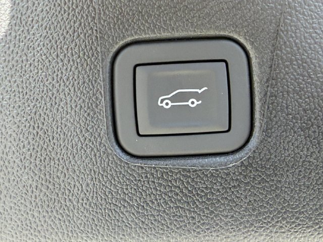 New 2026 Chevrolet Blazer LT w/ Convenience Package FWD image 15