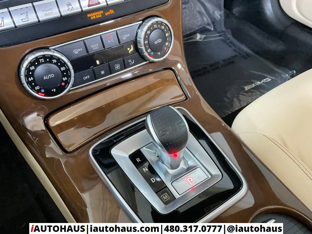 Used 2019 Mercedes-Benz SLC 300 w/ Premium Package image 27