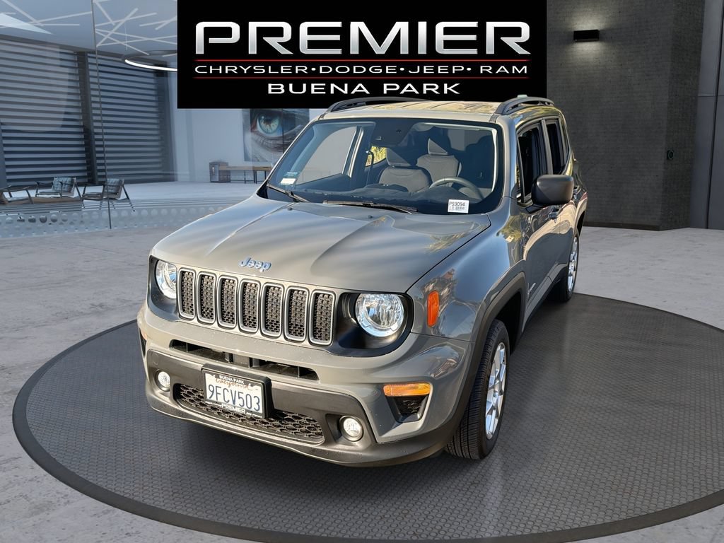 Certified 2022 Jeep Renegade Latitude AWD/4WD 360° Tour
