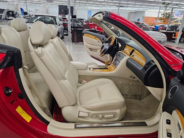 Used 2004 Lexus SC 430 Convertible image 32