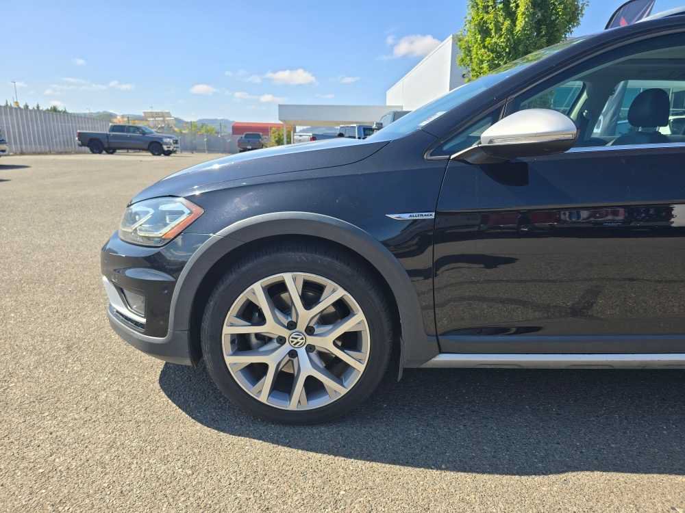Used 2018 Volkswagen Golf Alltrack SEL AWD/4WD image 6
