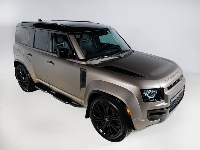 Certified 2025 Land Rover Defender 110 AWD/4WD image 28