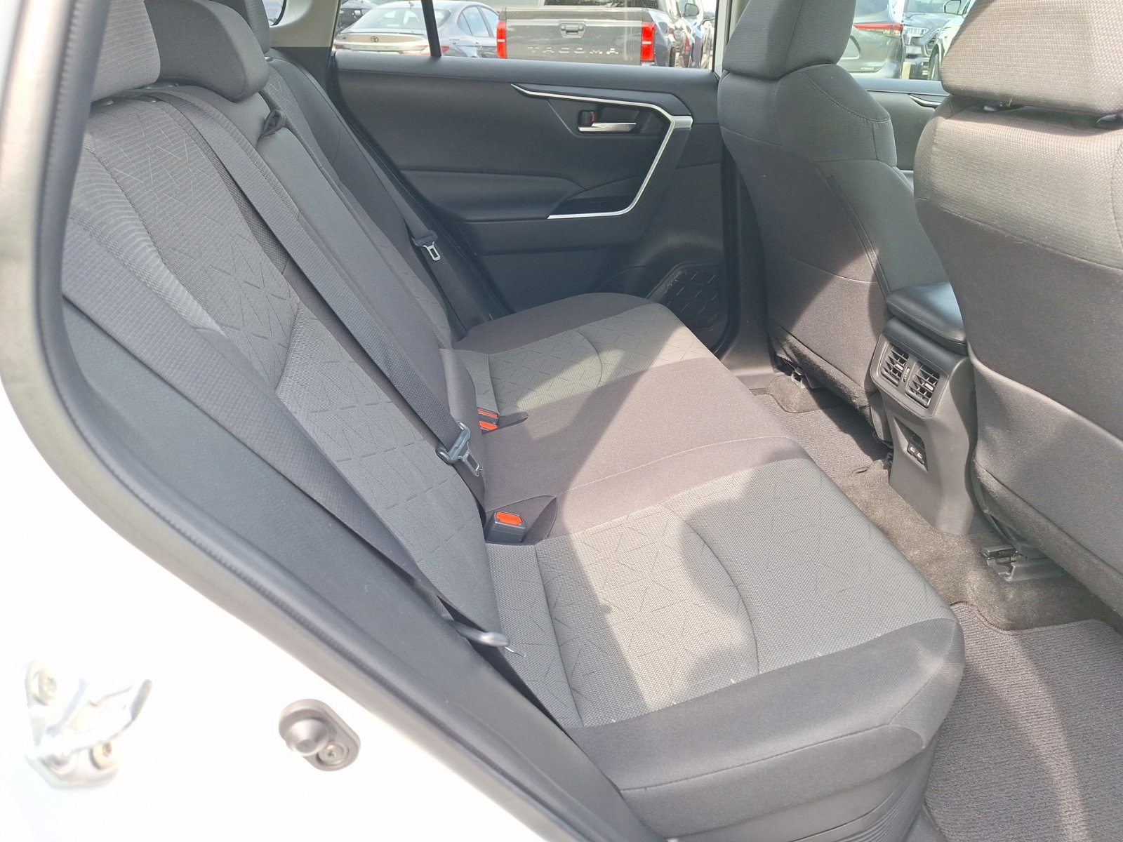 Used 2024 Toyota RAV4 XLE w/ Convenience Package AWD/4WD image 32