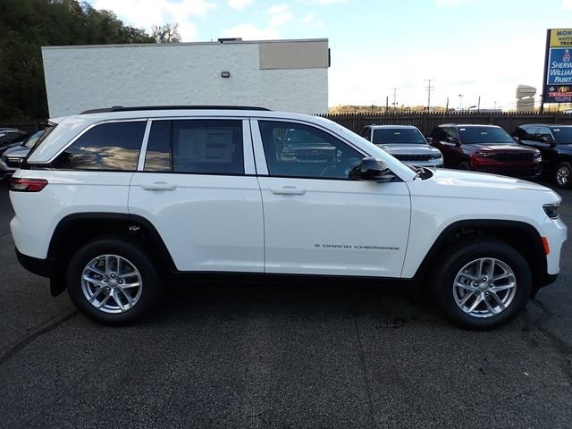 New 2025 Jeep Grand Cherokee Laredo X image 8