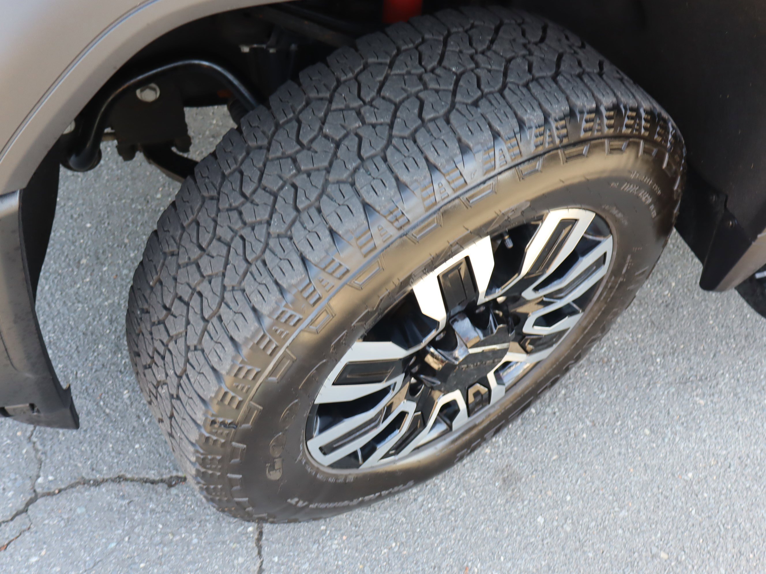 Used 2025 GMC Sierra 2500 Denali Ultimate w/ Max Trailering Package image 45