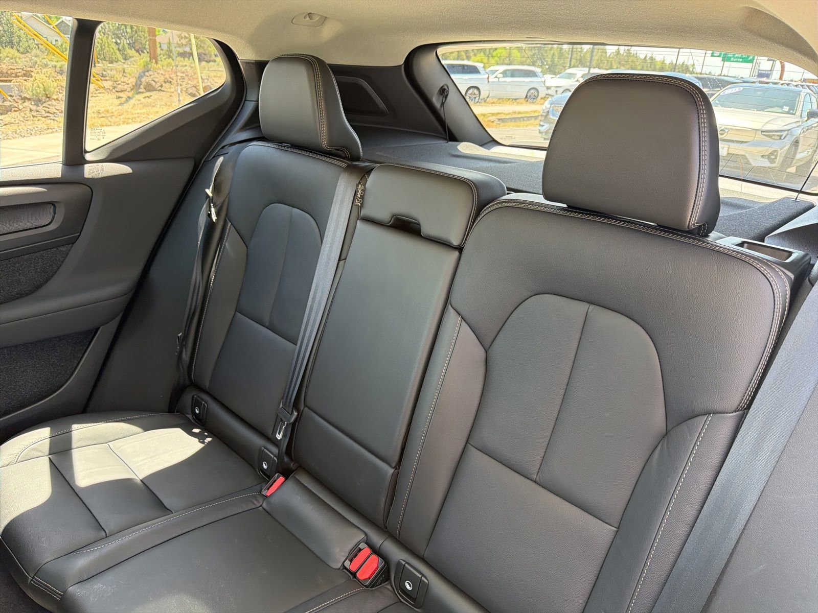 Used 2023 Volvo XC40 B5 Ultimate w/ Protection Package Premier AWD/4WD image 22