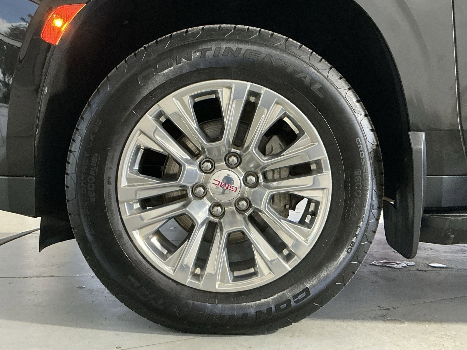 Used 2021 GMC Yukon Denali AWD/4WD image 13