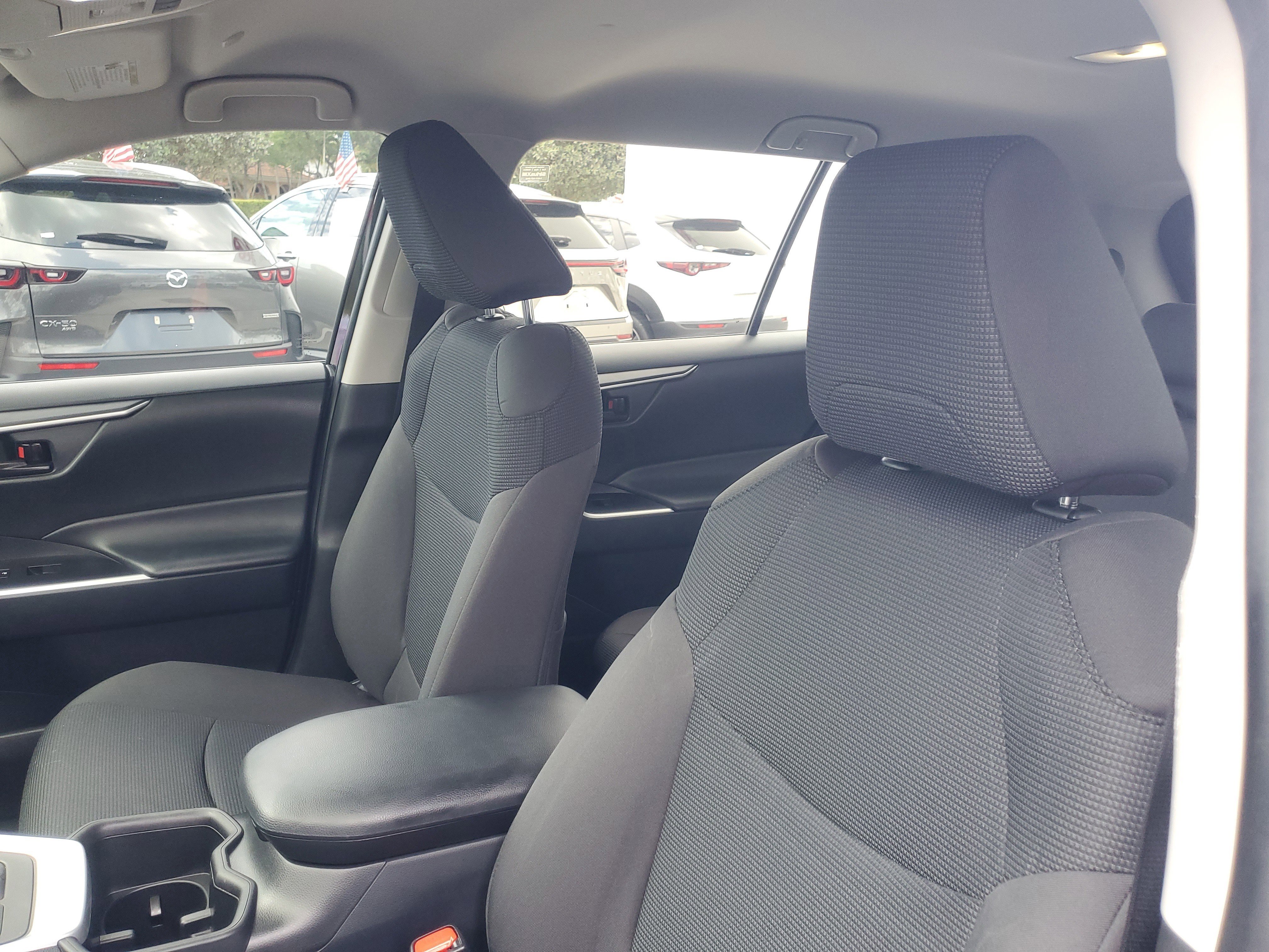 Certified 2024 Toyota RAV4 LE AWD/4WD image 17