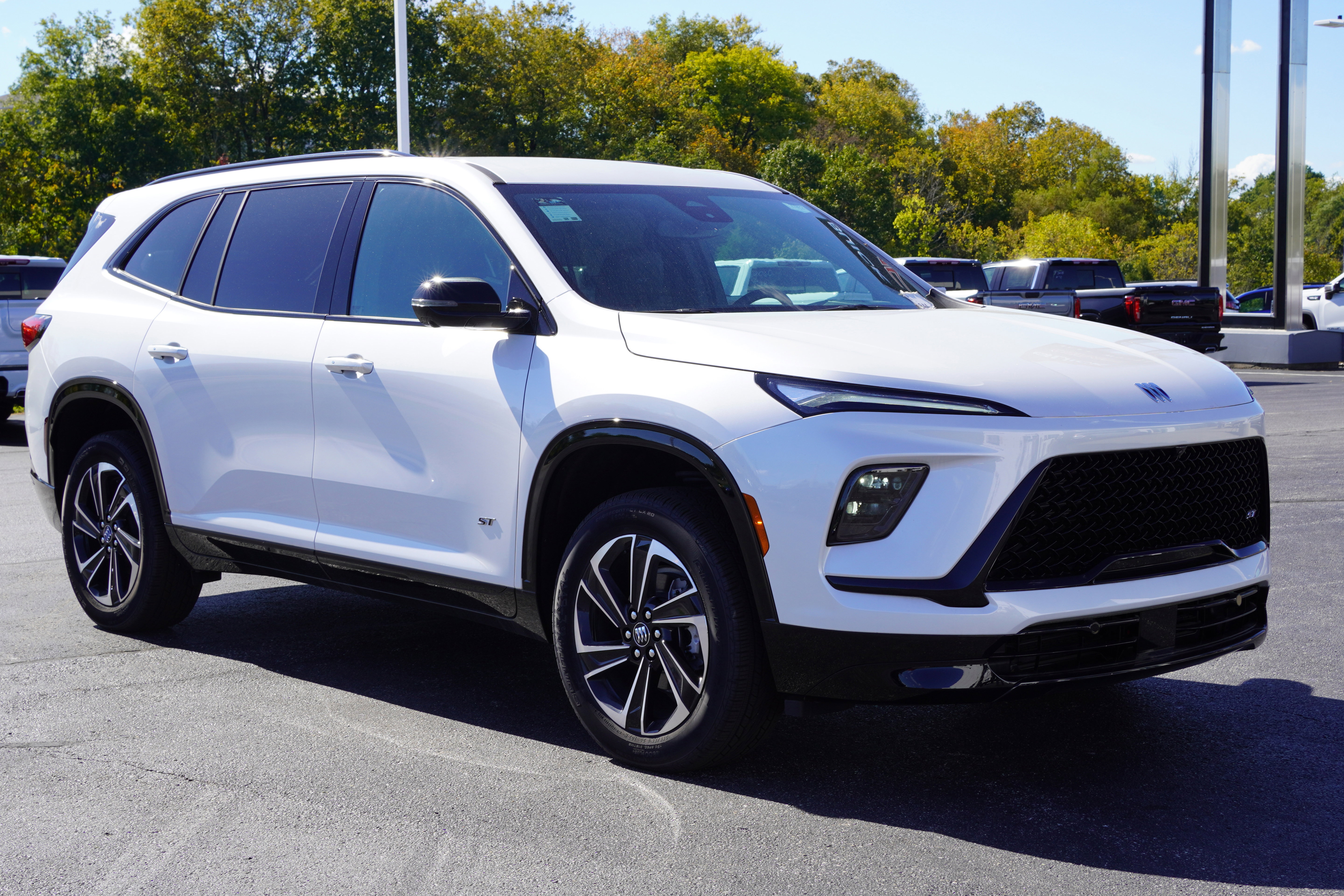 New 2025 Buick Enclave Sport Touring w/ Power Package