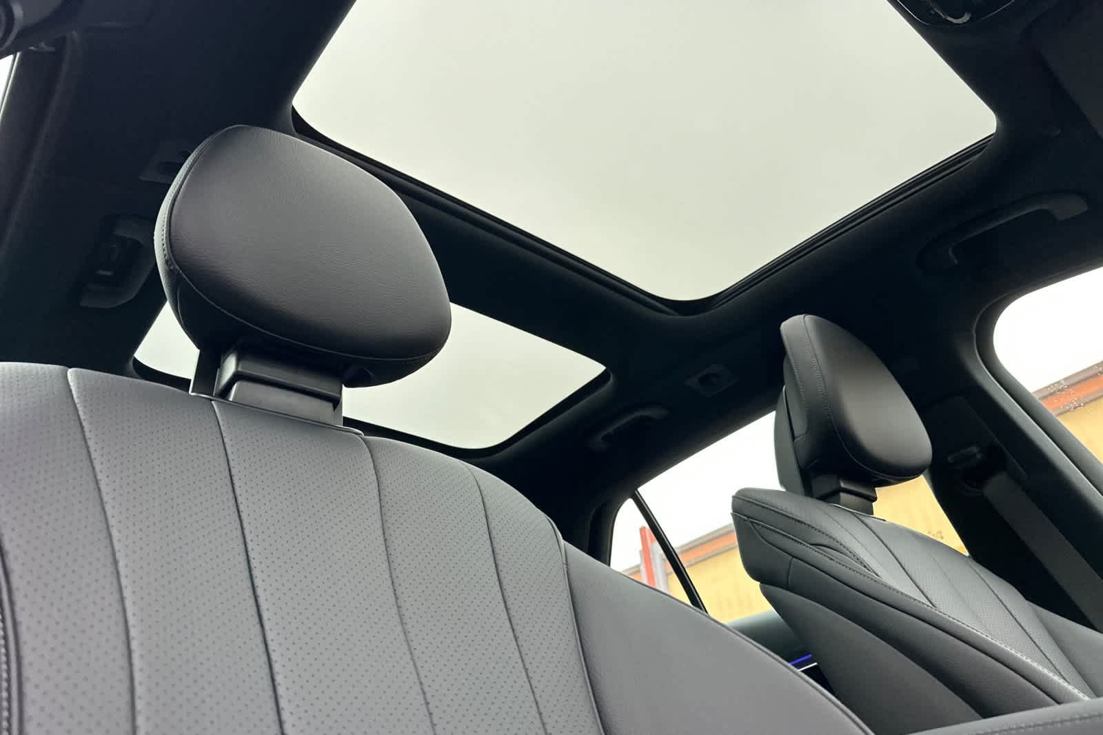 New 2026 Mercedes-Benz E 450 4MATIC All-Terrain Wagon image 16