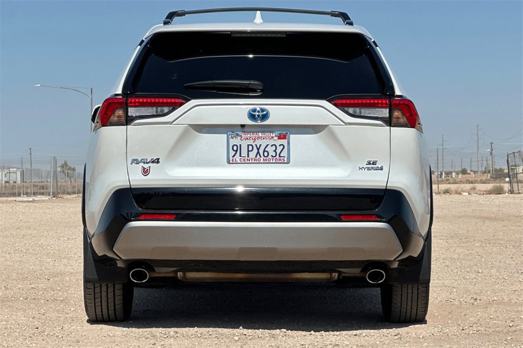 Used 2024 Toyota RAV4 SE image 5