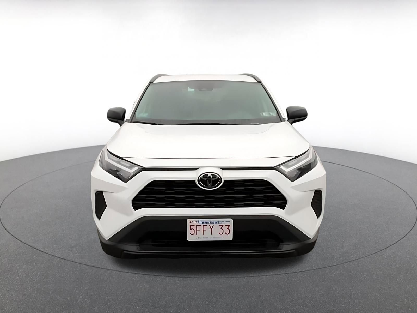 Used 2025 Toyota RAV4 LE image 4