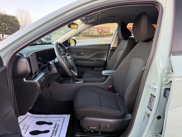 Used 2025 Hyundai Kona SEL image 13