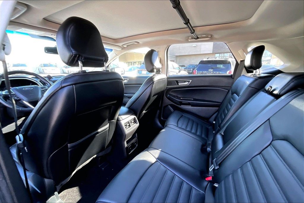 Used 2017 Ford Edge SEL w/ Equipment Group 201A FWD image 17