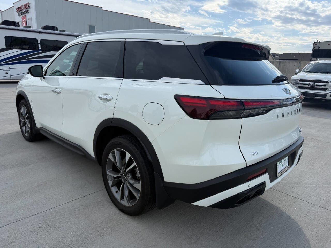 Used 2025 INFINITI QX60 Luxe w/ Vision Package image 5