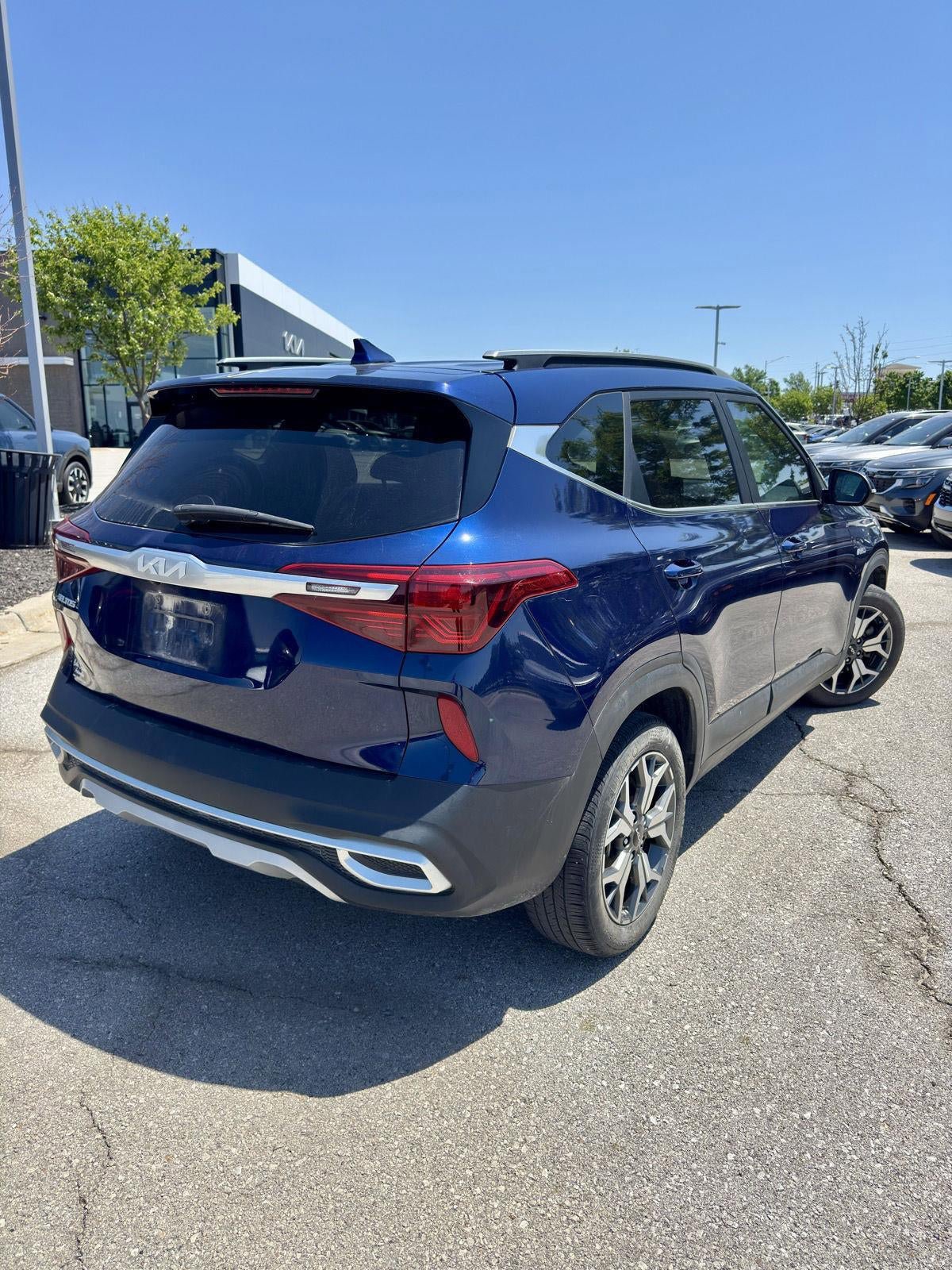 Certified 2023 Kia Seltos EX AWD/4WD image 5